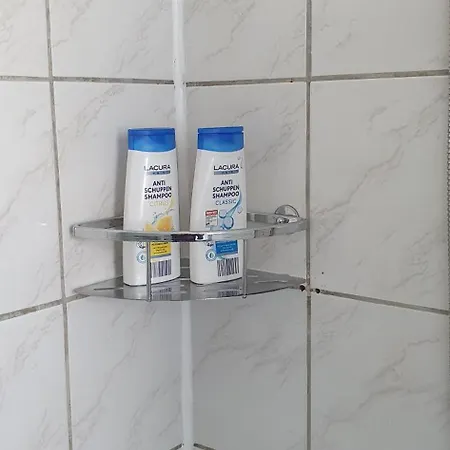 Monteurzimmer Wg 1-3 *