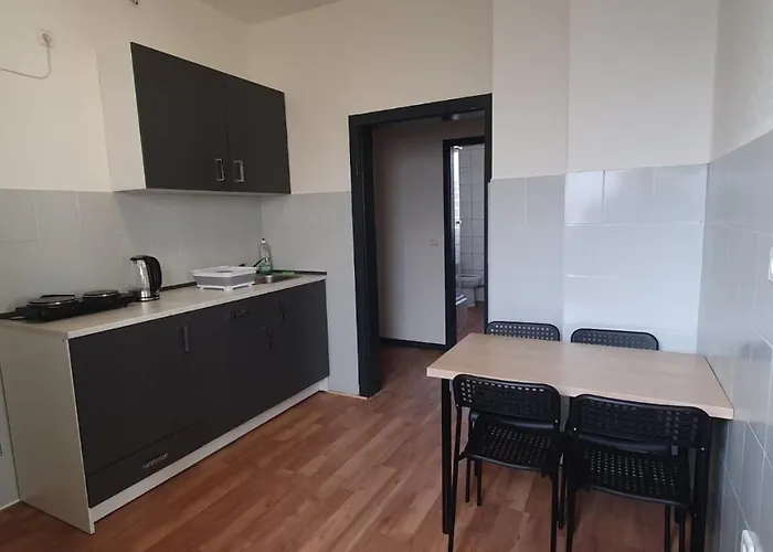 Appartement 1 Von 3 Mit Gemeinschaftsbad-kueche, 30min Koeln Messe Bahnhof, 5min Bahnhof Zentrum *